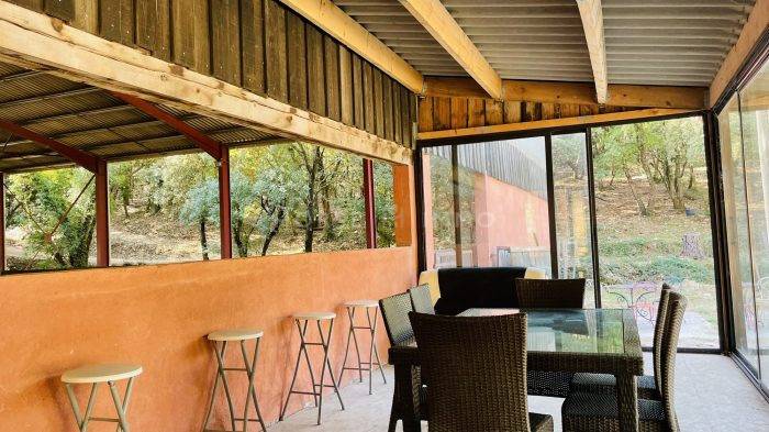 Très beau domaine équestre sur 8 hectares