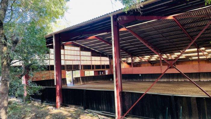 Très beau domaine équestre sur 8 hectares