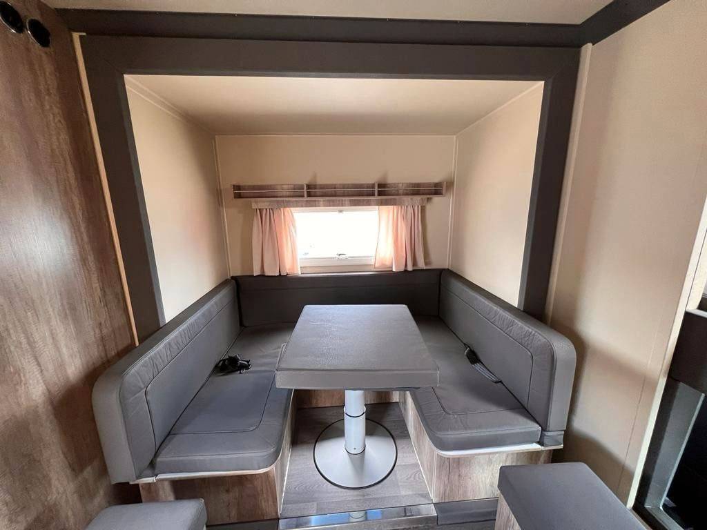 FUSO CANTER 9C18 POP OUT