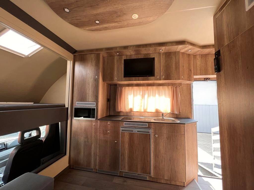 FUSO CANTER 9C18 POP OUT