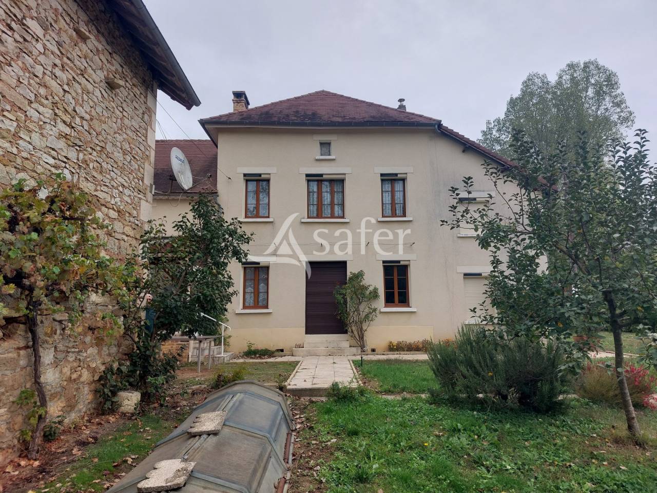 Propri&eacute;t&eacute; d'&eacute;levage de 19ha proche Hautefort