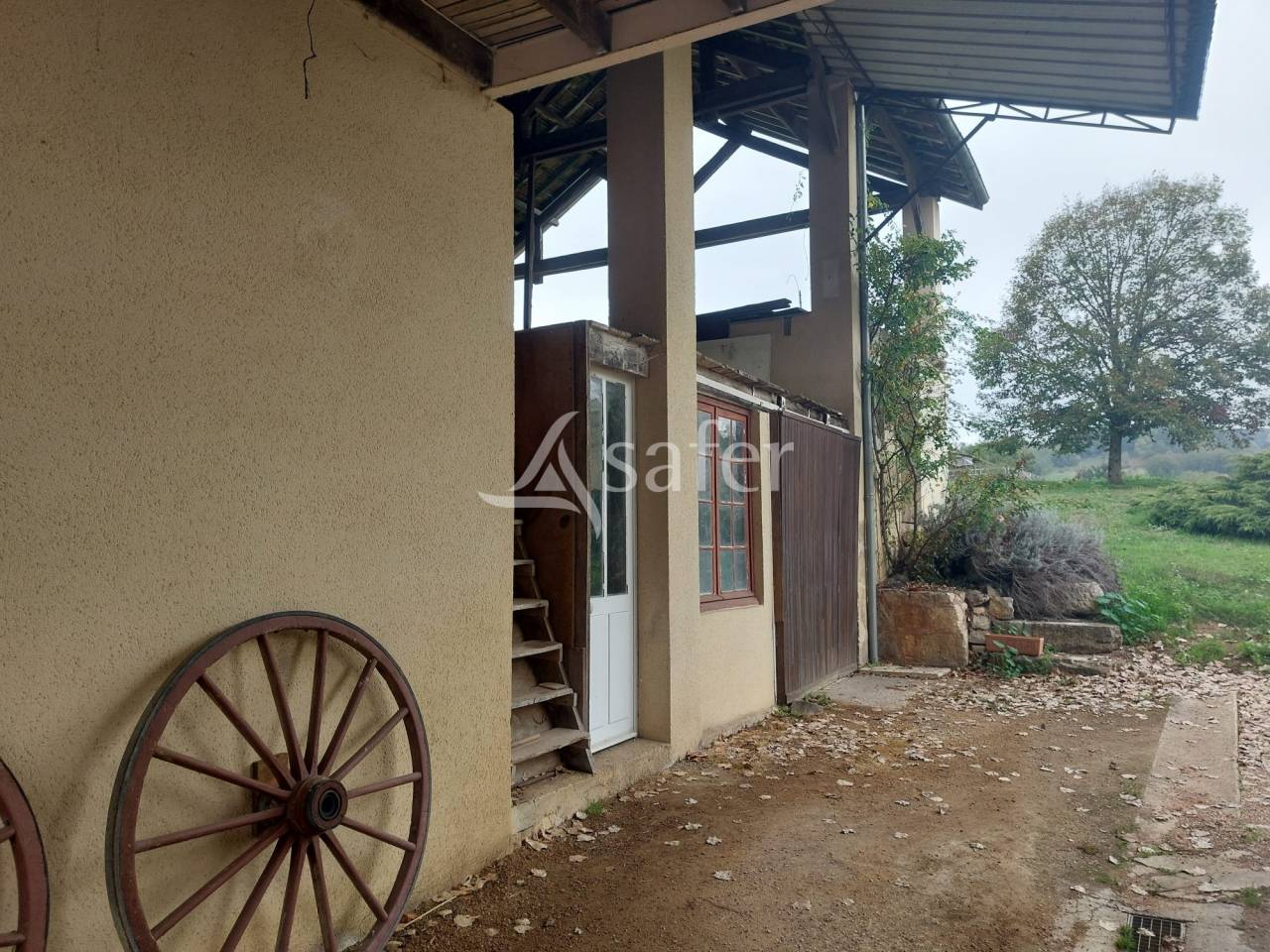 Propri&eacute;t&eacute; d'&eacute;levage de 19ha proche Hautefort