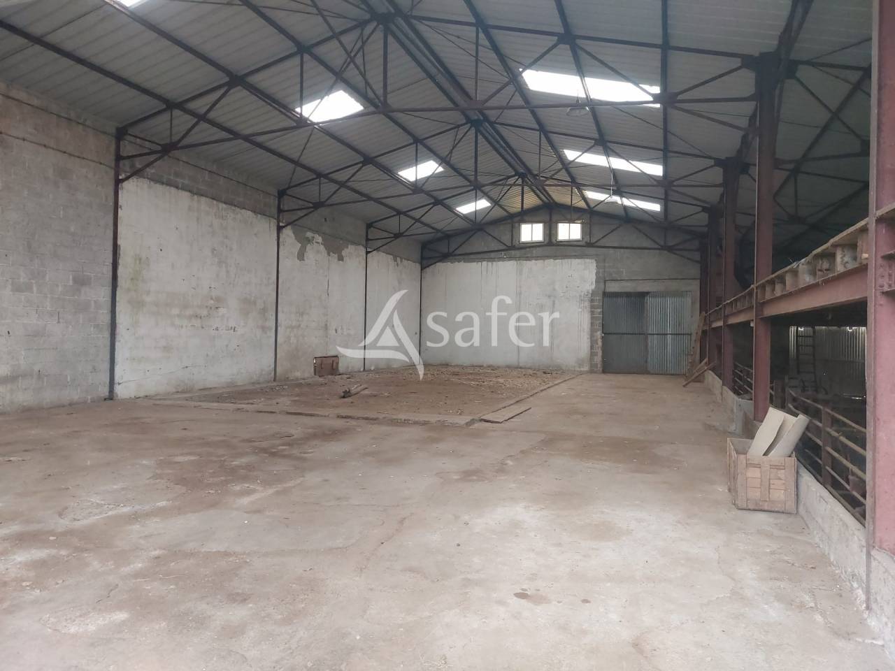 Propri&eacute;t&eacute; d'&eacute;levage de 19ha proche Hautefort