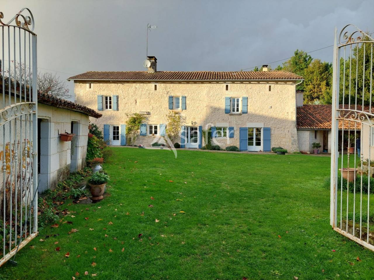Belle propri&eacute;t&eacute; agricole diversifi&eacute;e sur 44ha avec irrigation