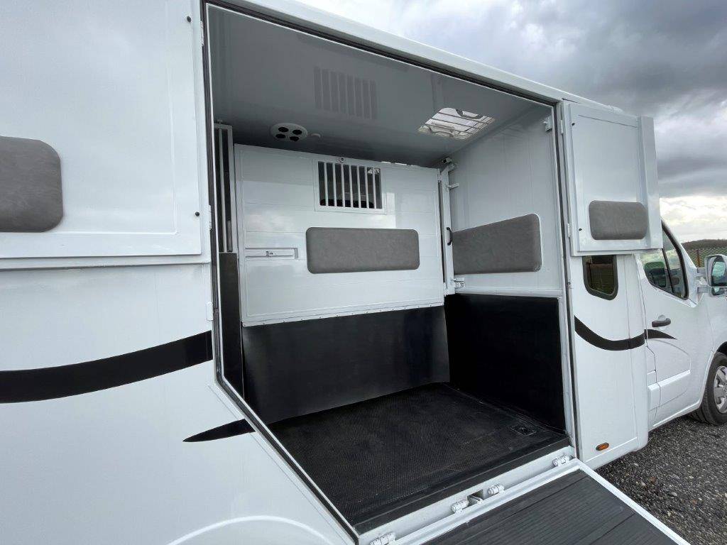 RENAUTL MASTER HARAS 5 - VENDU