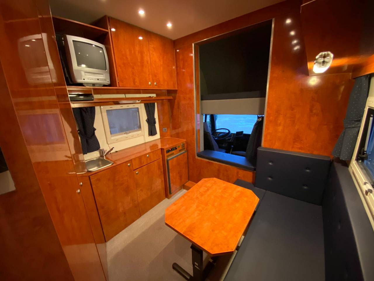 MAN LE 12.280 GIMMEL