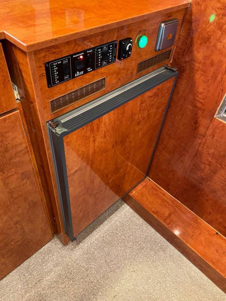 MAN LE 12.280 GIMMEL