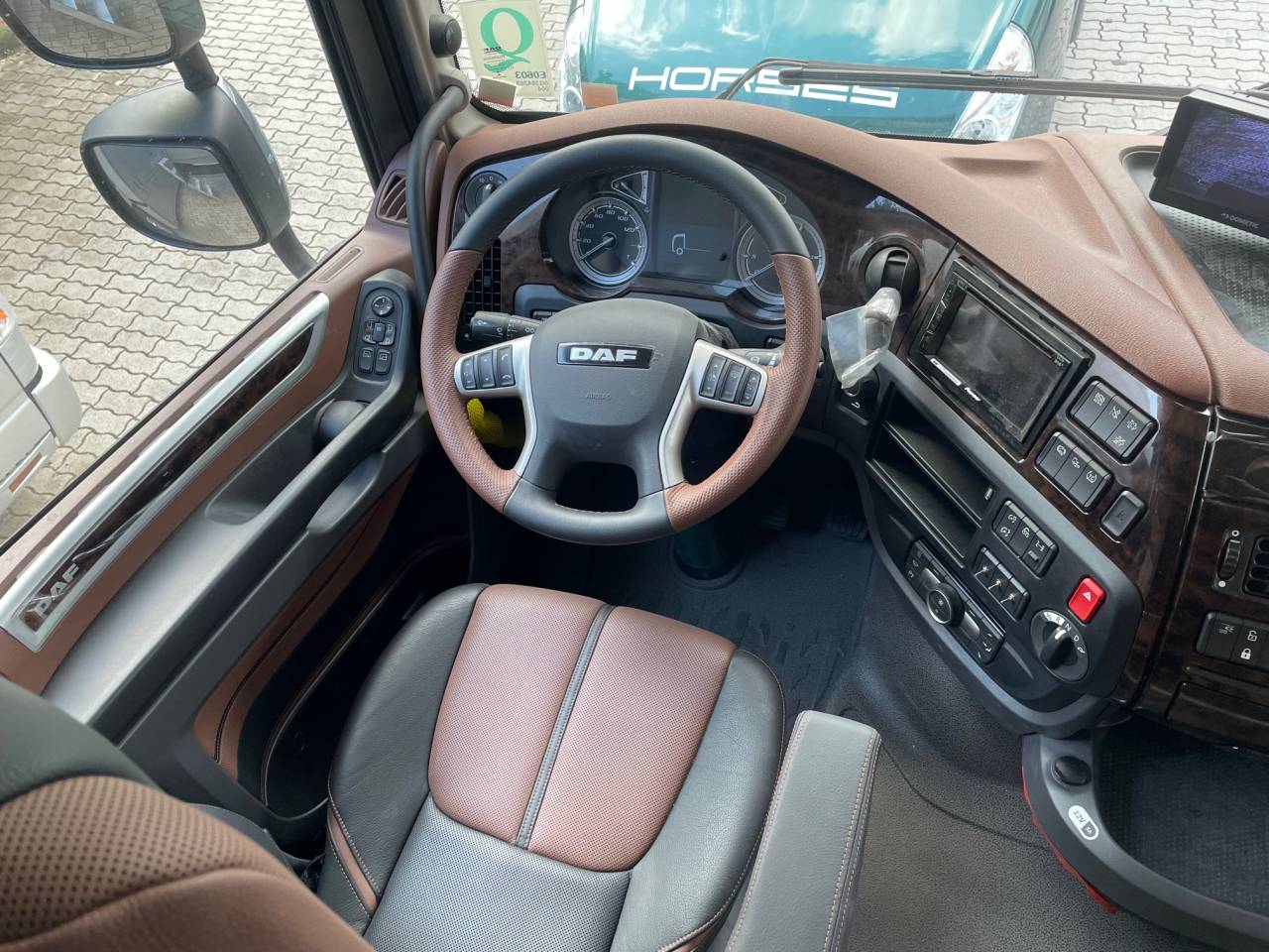 DAF XF 530 POP OUT & POP UP