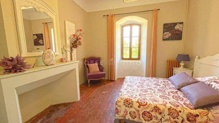 Var - Magnifique domaine sur plus de 100 hectares