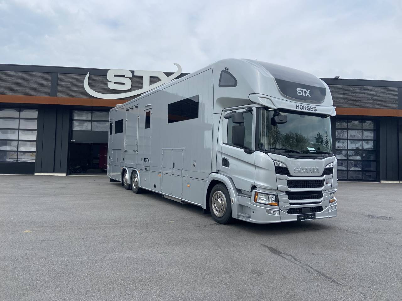 STX 26/420 - STOCK / A partir de 4190 € HT par mois