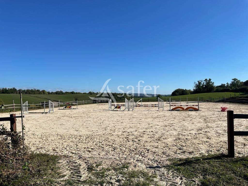 Propri&eacute;t&eacute; &eacute;questre de plus de 5 ha en AVEYRON