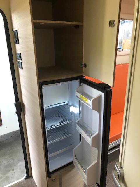 caravane full options de demonstration  4 couchages...