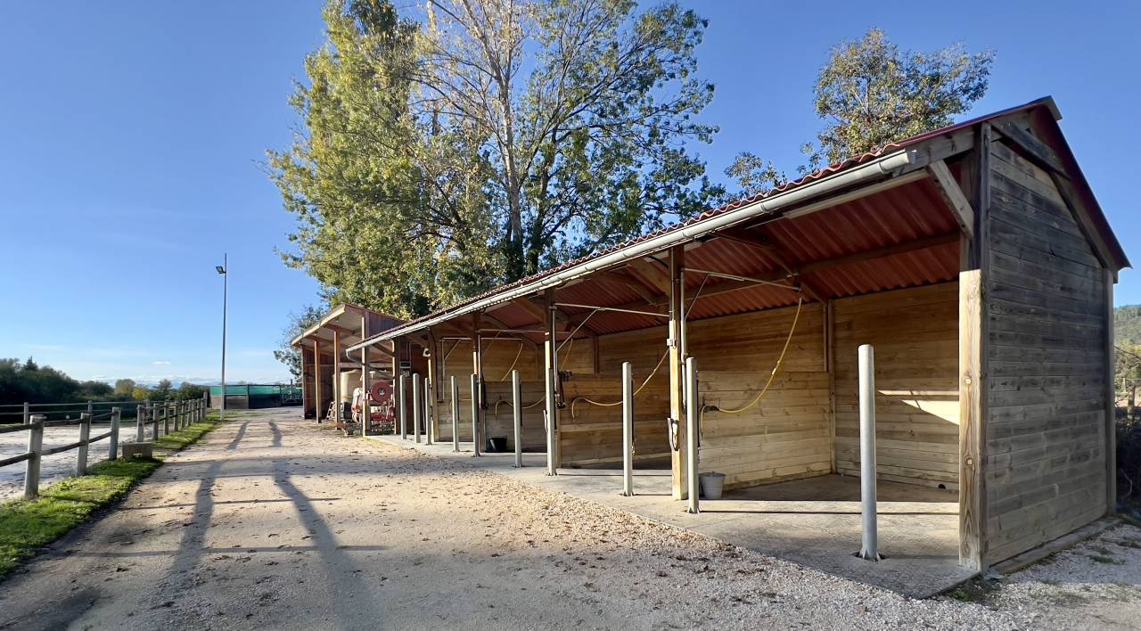 DEMEURE D'EXCEPTION 15HA (30)