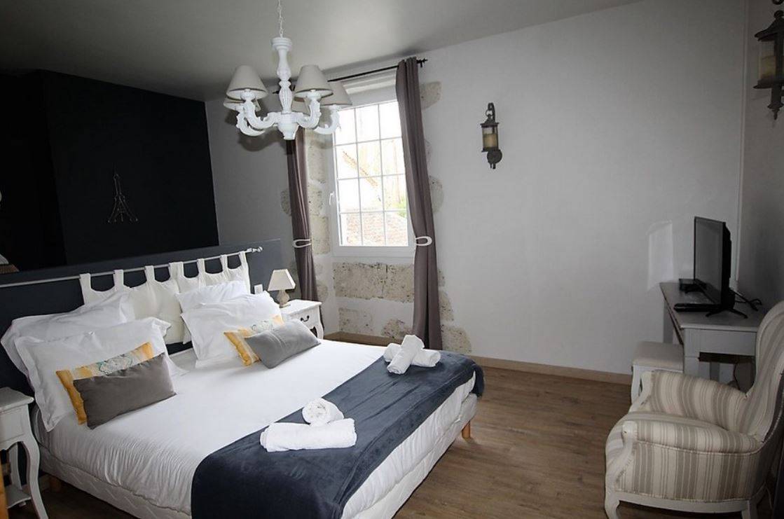 DOMAINE A VOCATION EQUESTRE SUR 7 HA