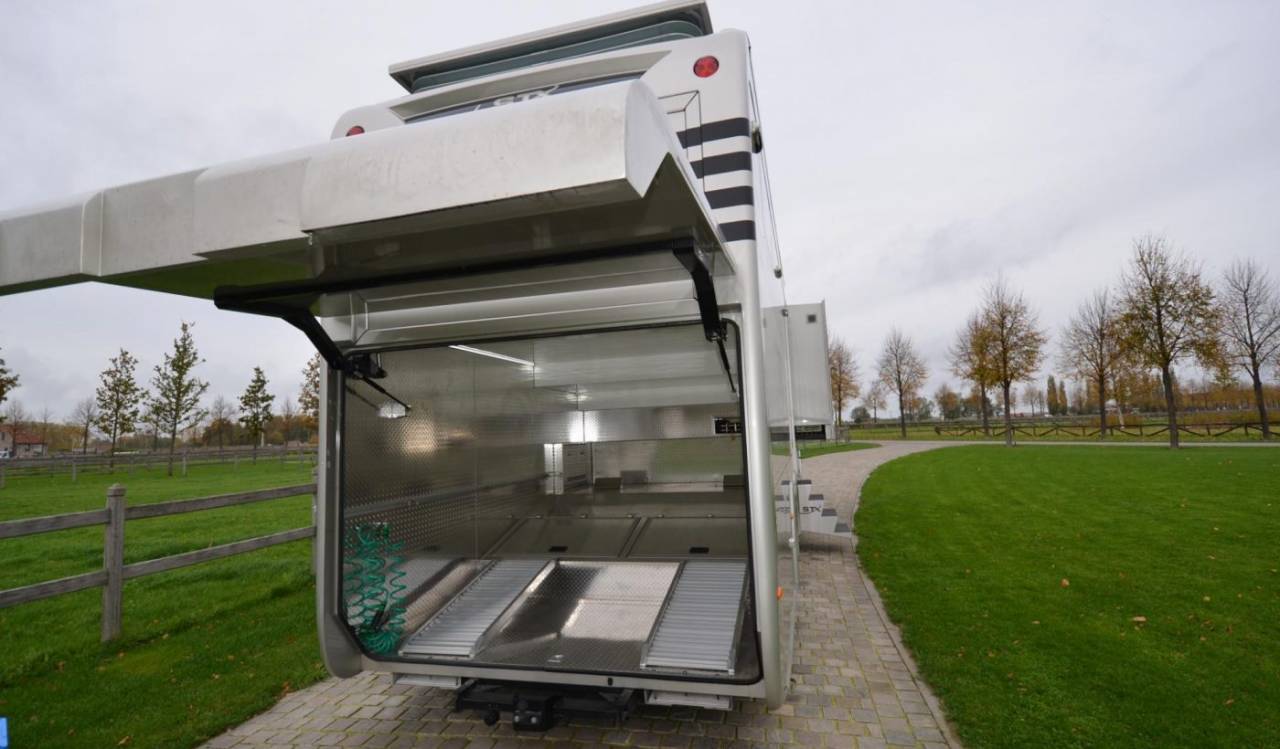 Motorhome STX avec garage VENDU
