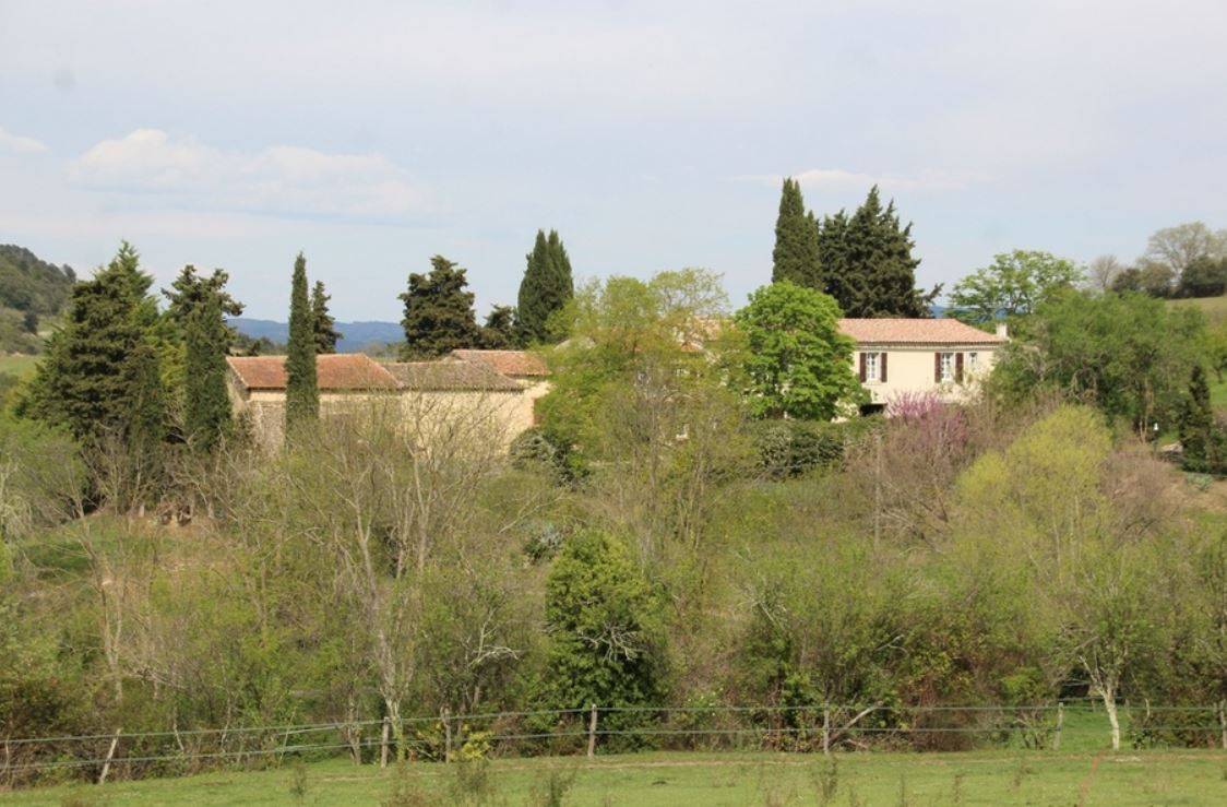 DOMAINE EQUESTRE SUR 60 HA