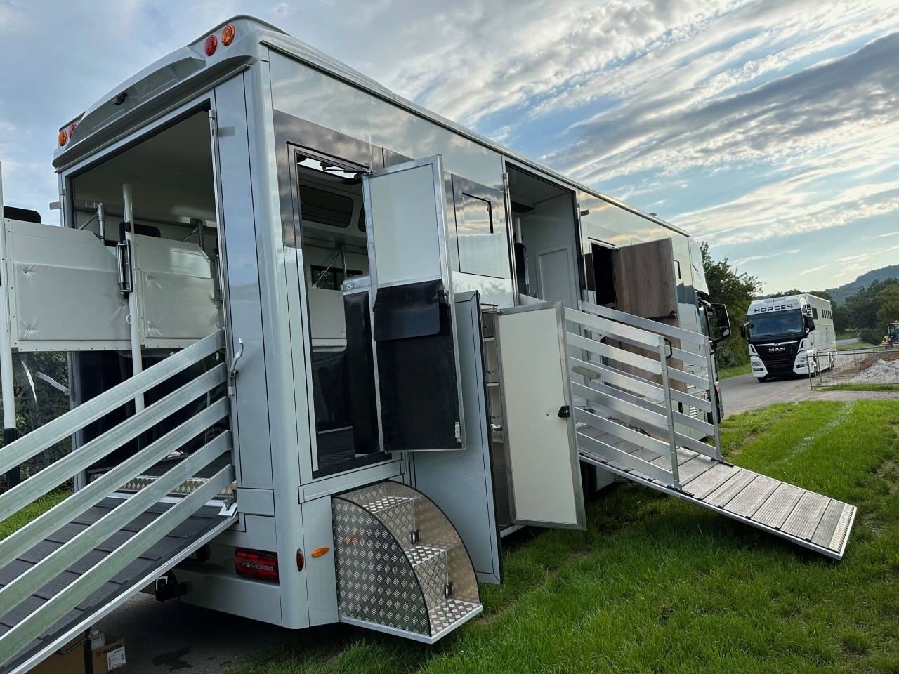 MAN TGM 18.320 POP OUT