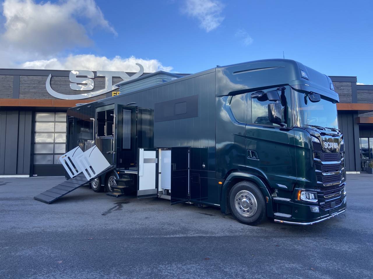 STX 26/500 Scania 6 chevaux