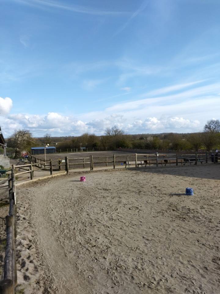 Corps de ferme sur 8H