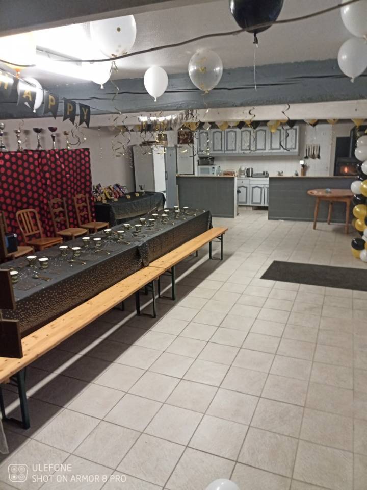 Corps de ferme sur 8H