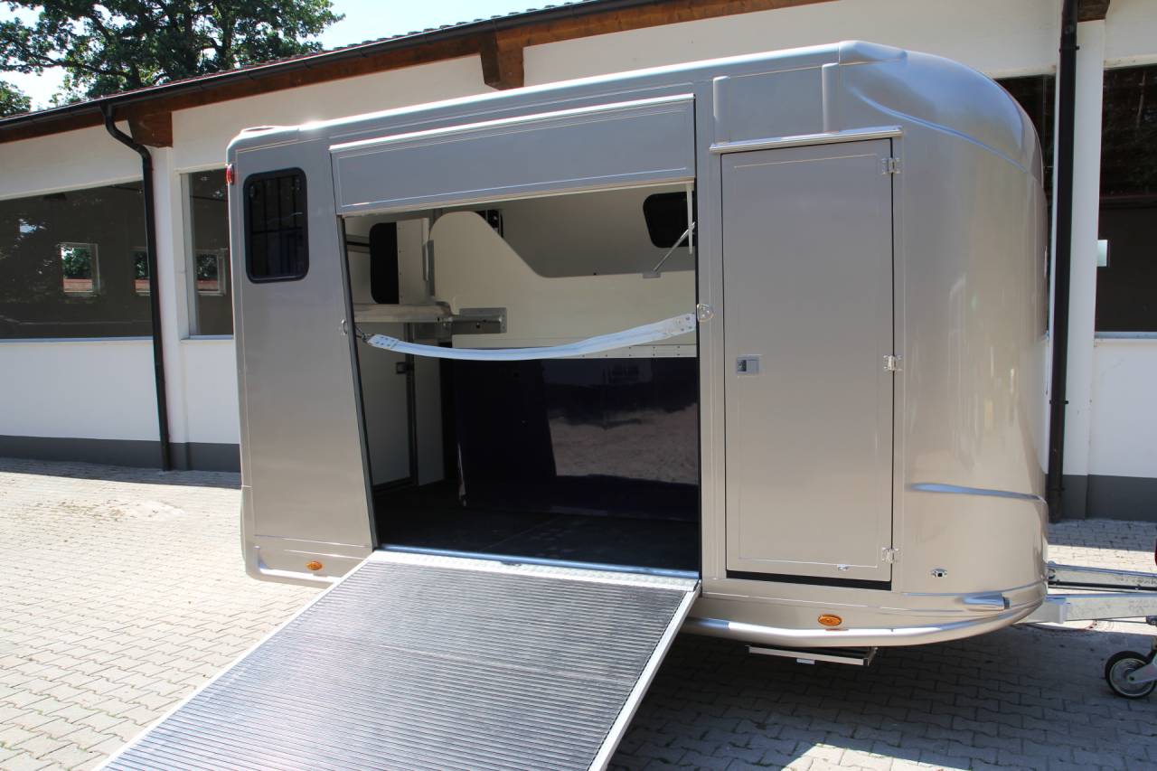 REMORQUE ANKA 2 CHEVAUX & SELLERIE