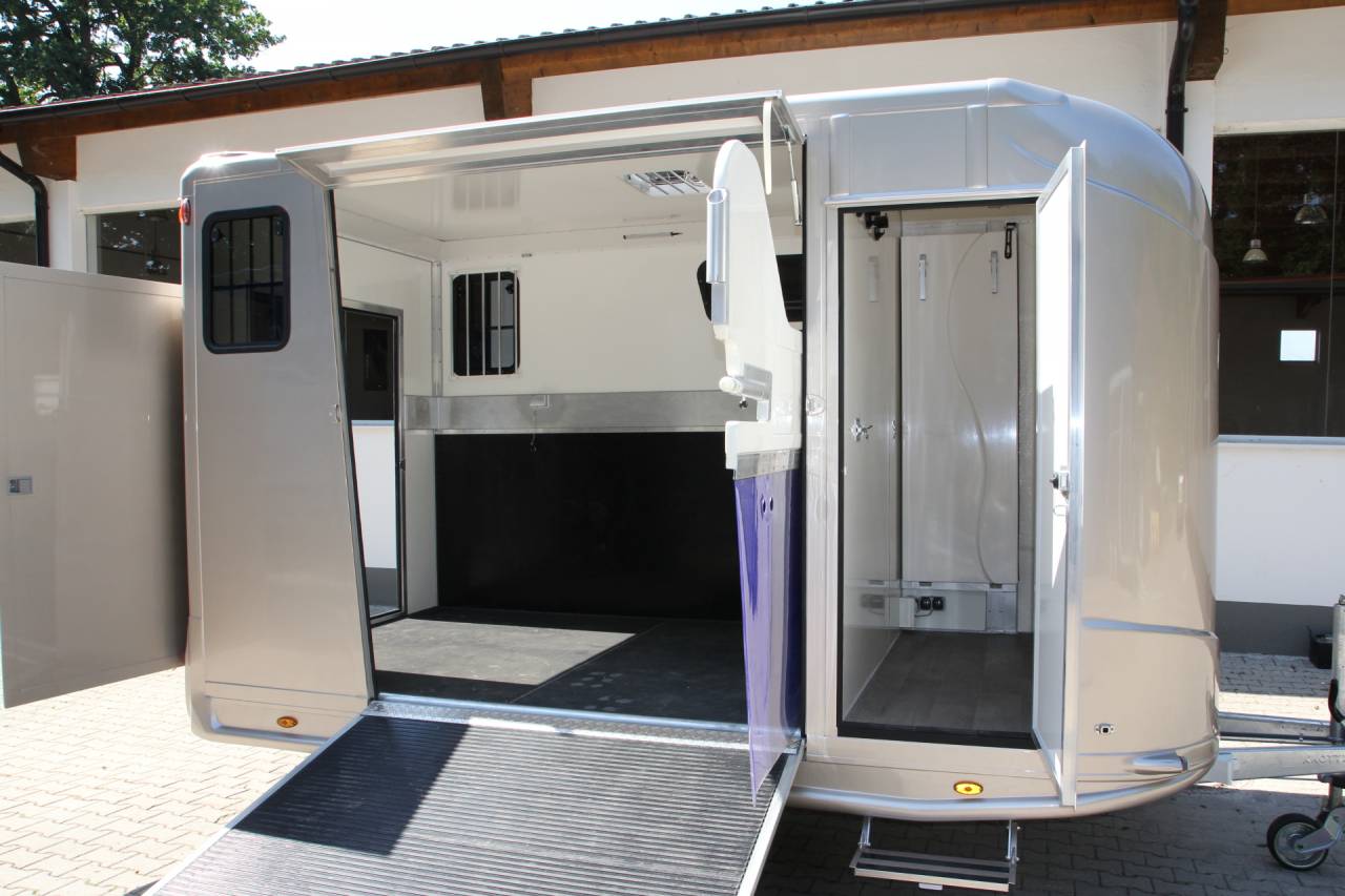 REMORQUE ANKA 2 CHEVAUX & SELLERIE