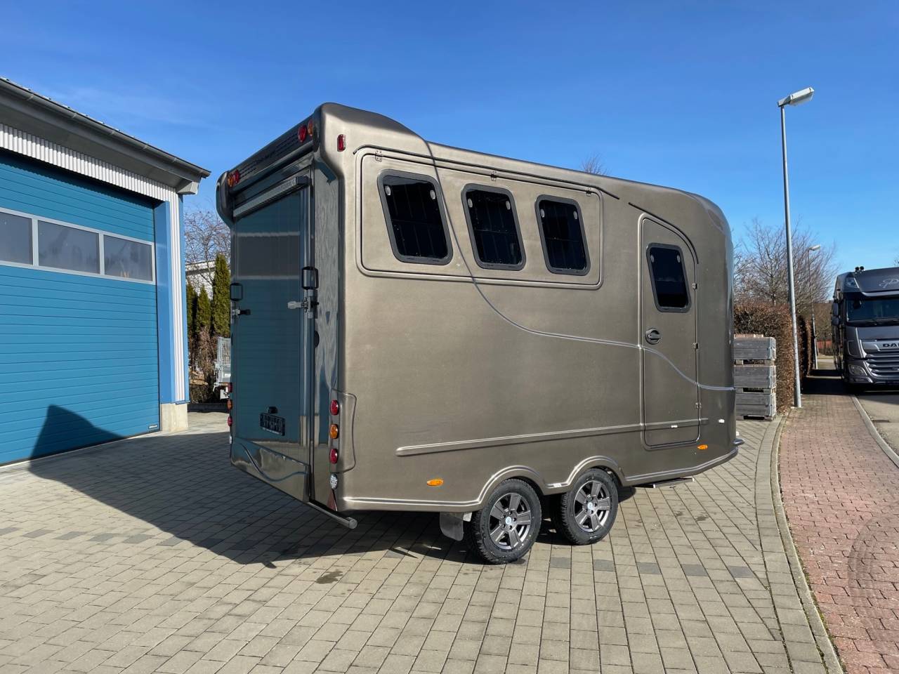 REMORQUE ANKA 3 CHEVAUX & SELLERIE