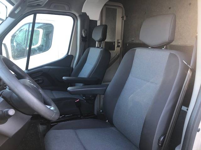 master 2020/170cv/36400 kms/ 48300ht soit 57996ttc