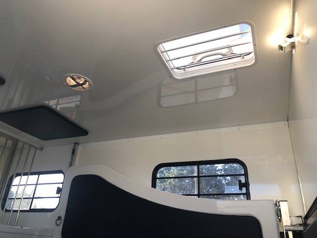 master 2020/170cv/36400 kms/ 48300ht soit 57996ttc