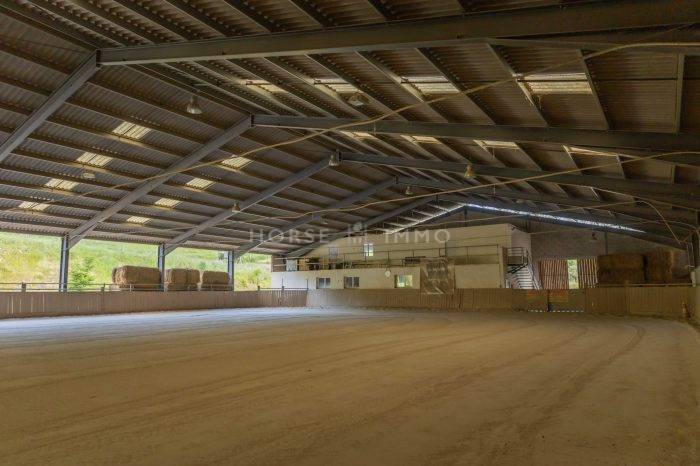 Domaine equestre prox Roanne