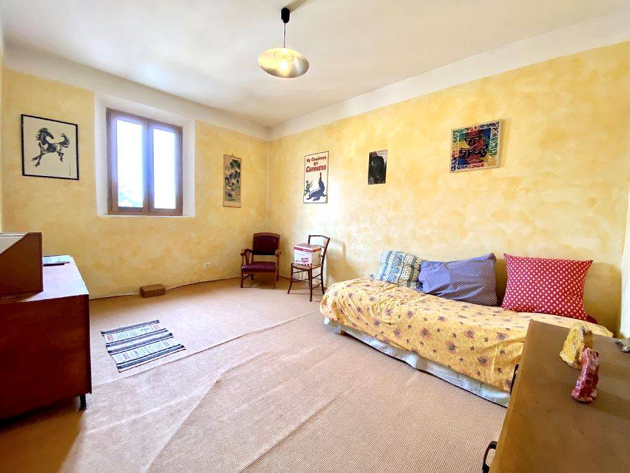 PROPRIETE EQUESTRE SUR 5,44 HA AVEC BOXES