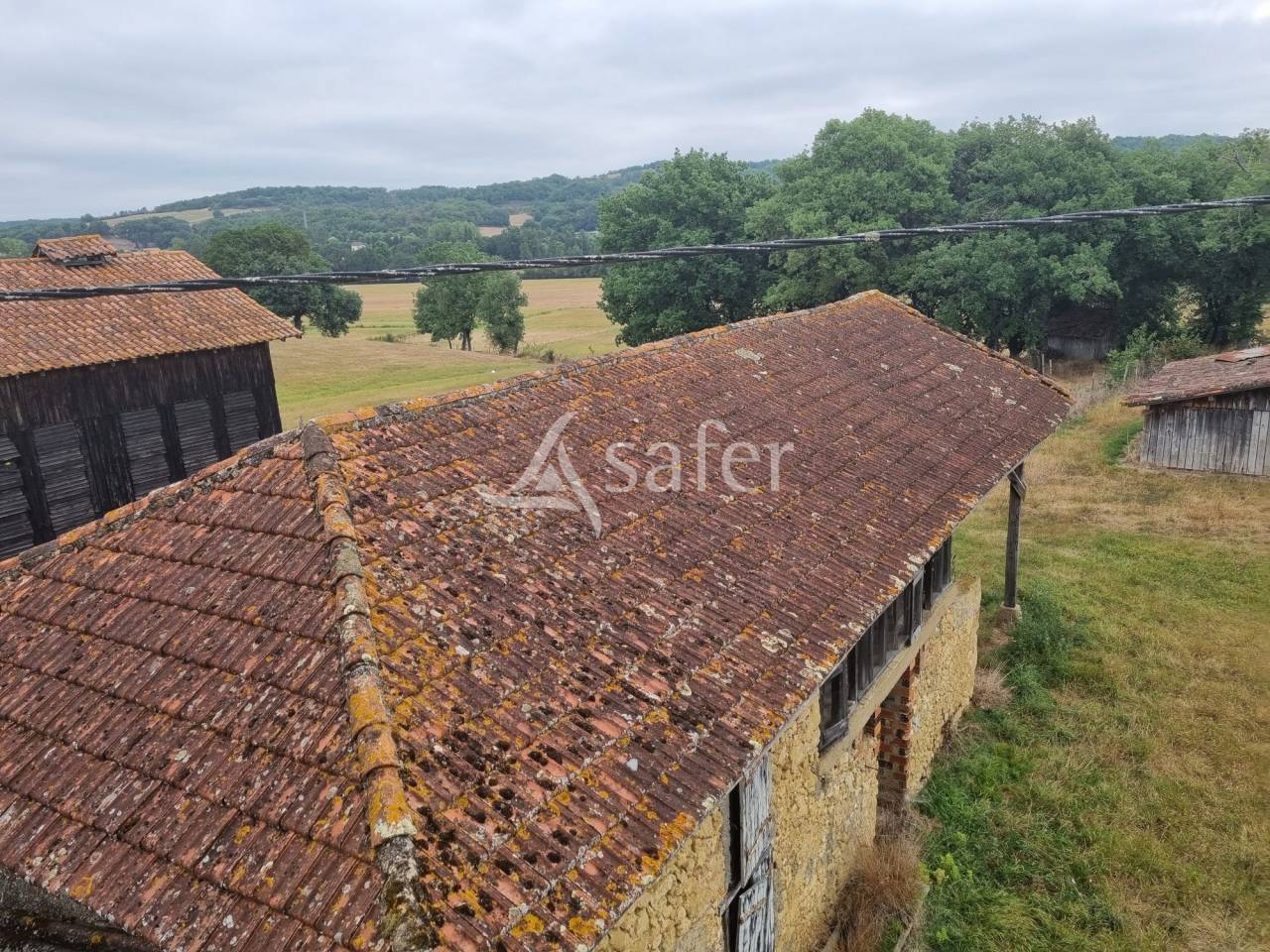 Propriété de 64 ha en bordure de rivière