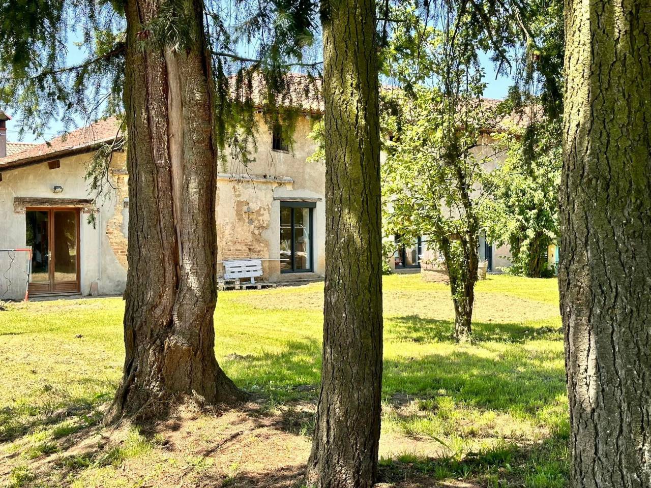 Charmante popriété équestre de 15 hectares (01)