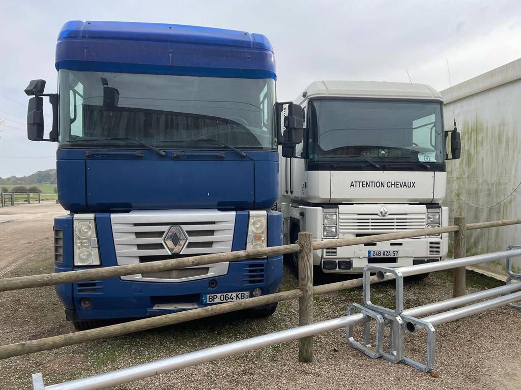 SEMI-REMORQUE RENAULT MAGNUM 480