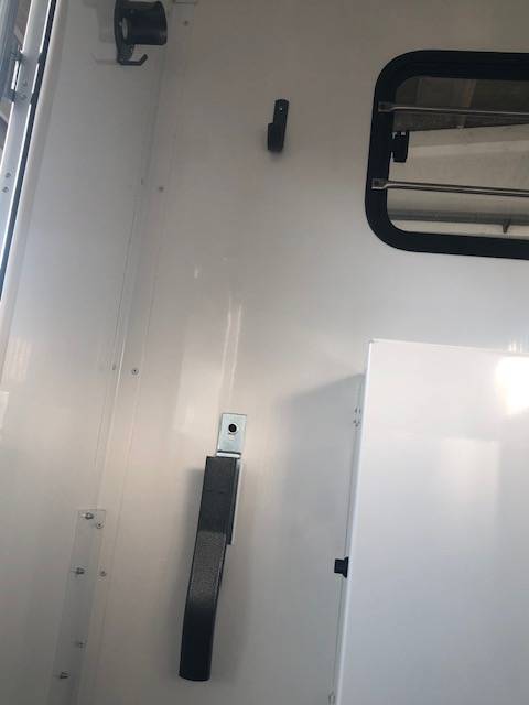 master165energy/14000kms/ 3pl cab/ stalles inox