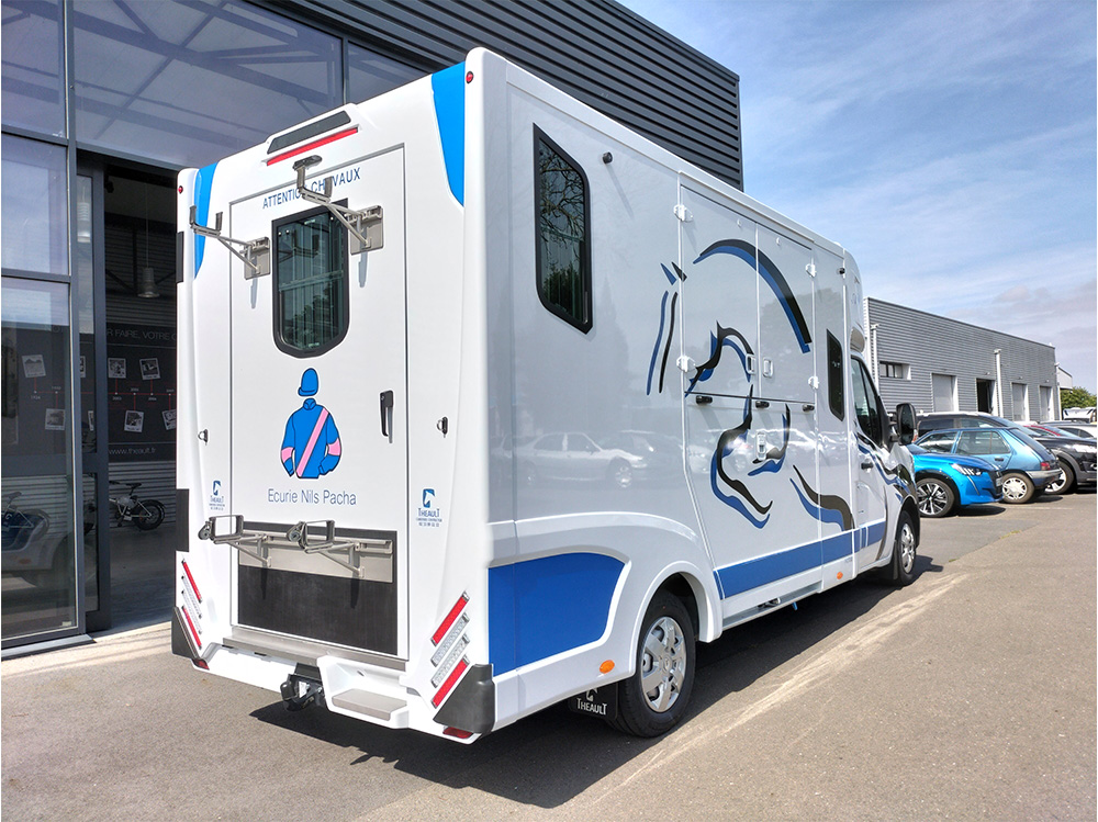 CAMION CHEVAUX THEAULT - TO700