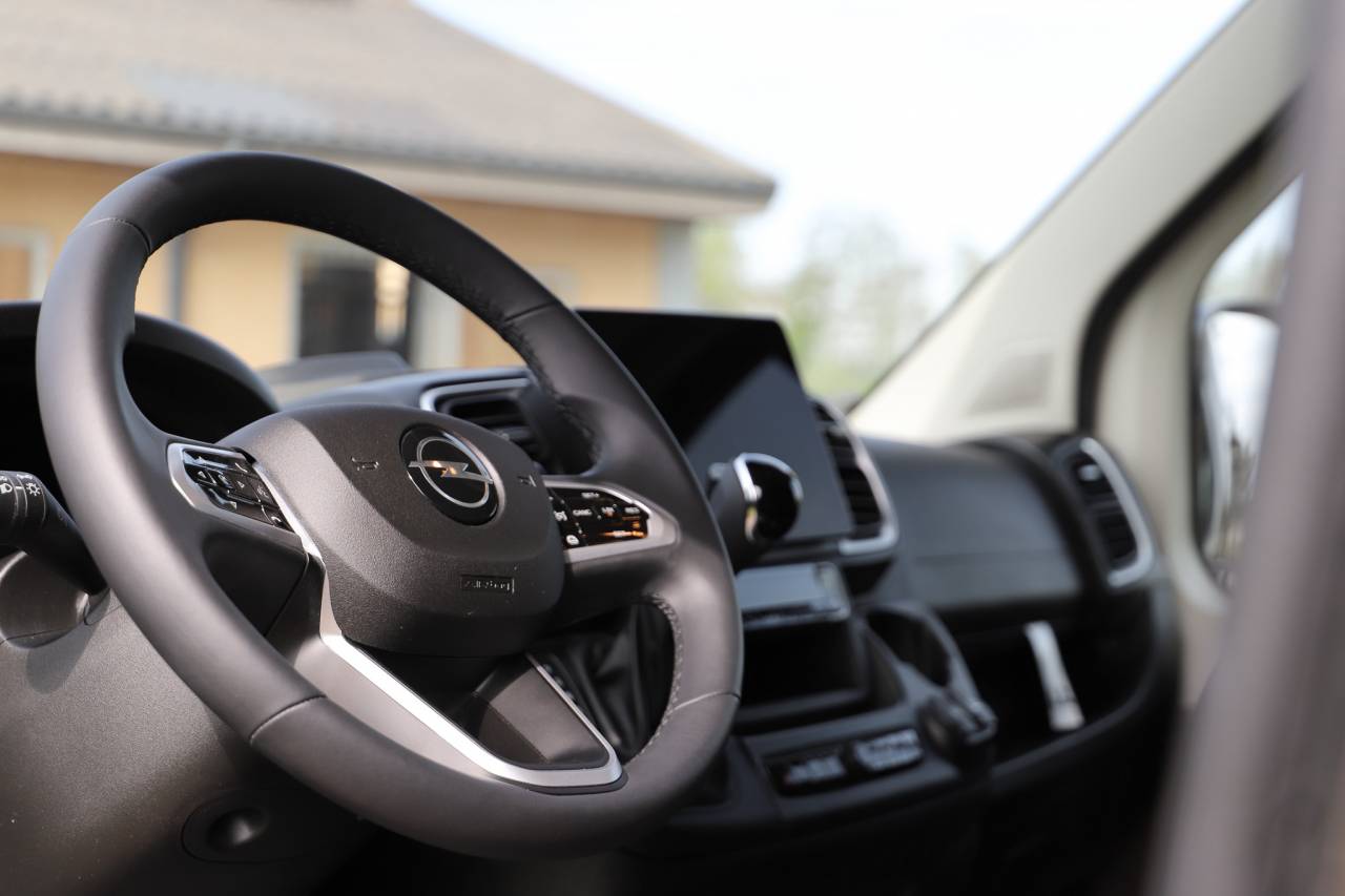 KRIMSAR OPEL MOVANO 180CV - BOITE AUTO - STALLE - NEUF