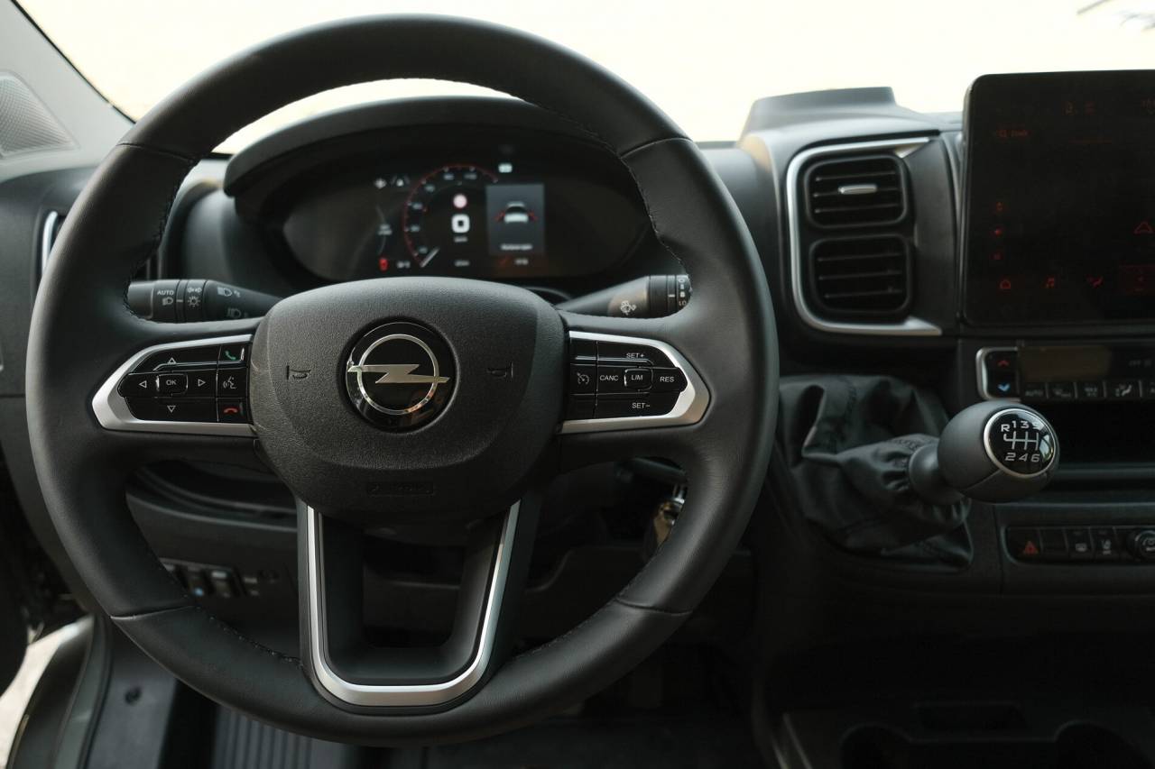 OPEL MOVANO 180CV - 3places - KRISMAR STALLE - NEUF