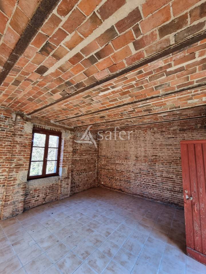 Demeure de caractère en pleine nature sur 67 ha d'un seul tenan