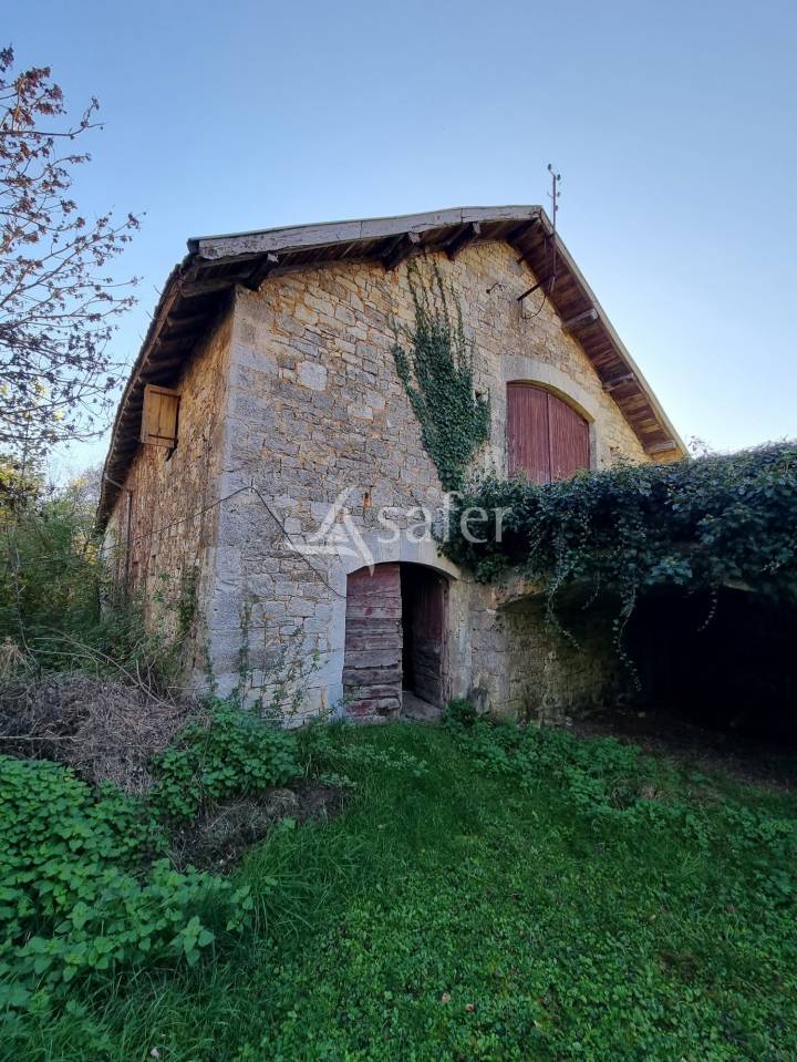 Demeure de caractère en pleine nature sur 67 ha d'un seul tenan
