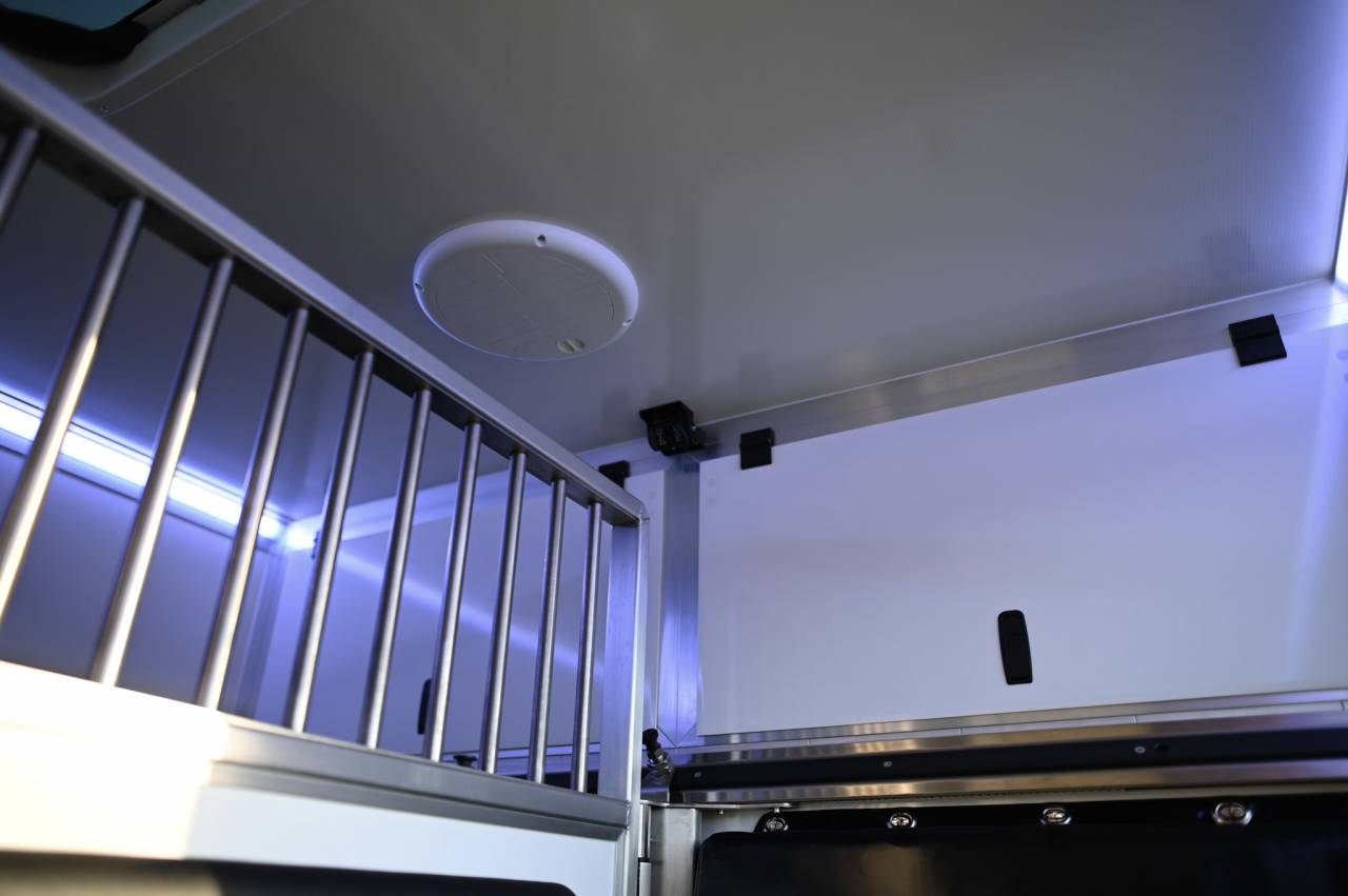 RENAULT MASTER 170CV – KRISMAR STALLE – NEUF