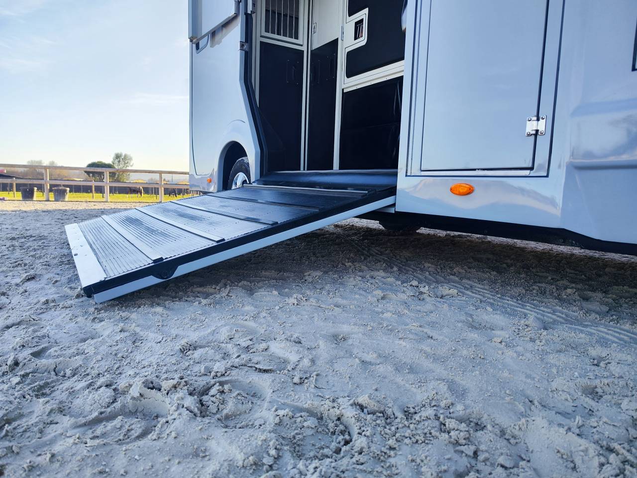 Camion chevaux - Stalle élevage - Renault Master - Tran