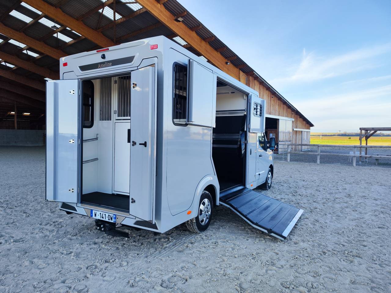 Camion chevaux - Stalle élevage - Renault Master - Tran