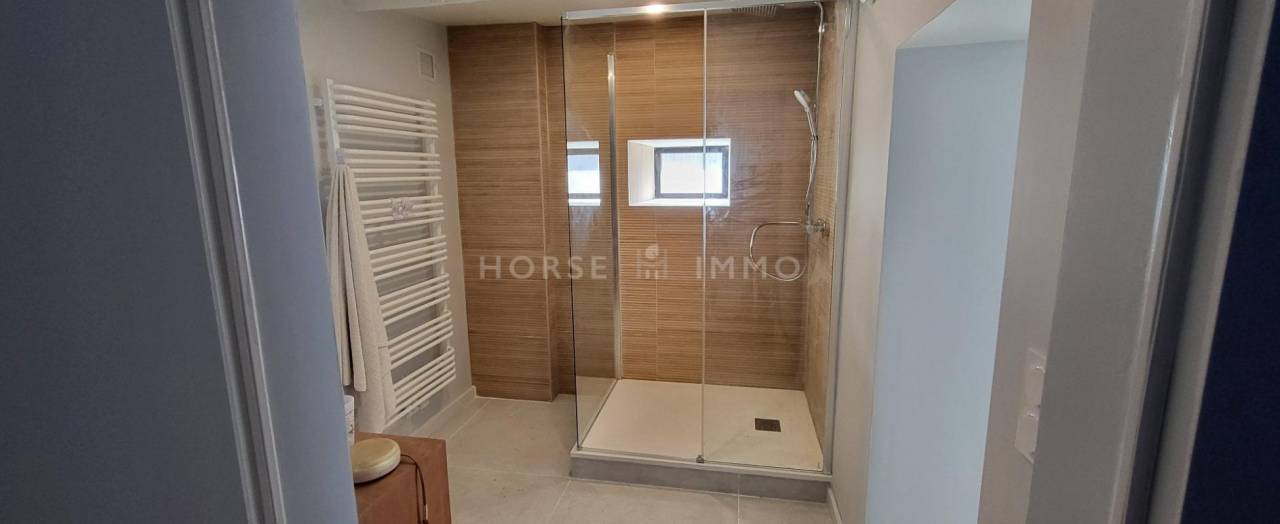 Propri&eacute;t&eacute; &eacute;questre d'exception &agrave; Mo&euml;lan-sur-Mer - 18 he