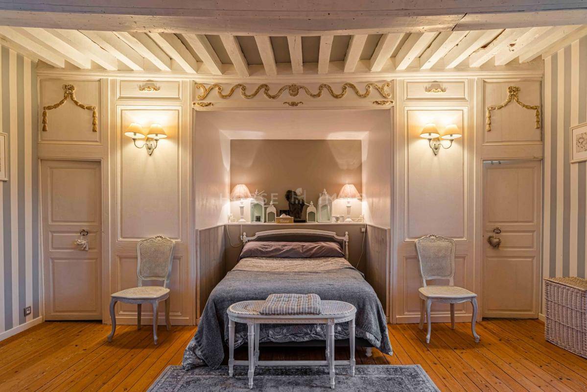 Haras d'Exception de 22 ha à Deux Pas des Plages du Débarque