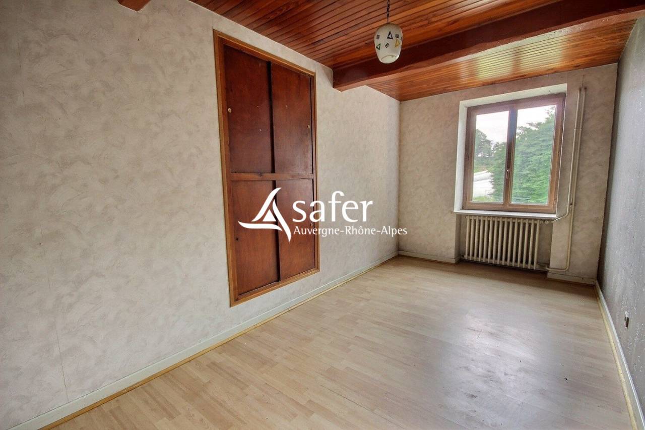 FERME TRADITIONNELLE - MONTS DU LYONNAIS