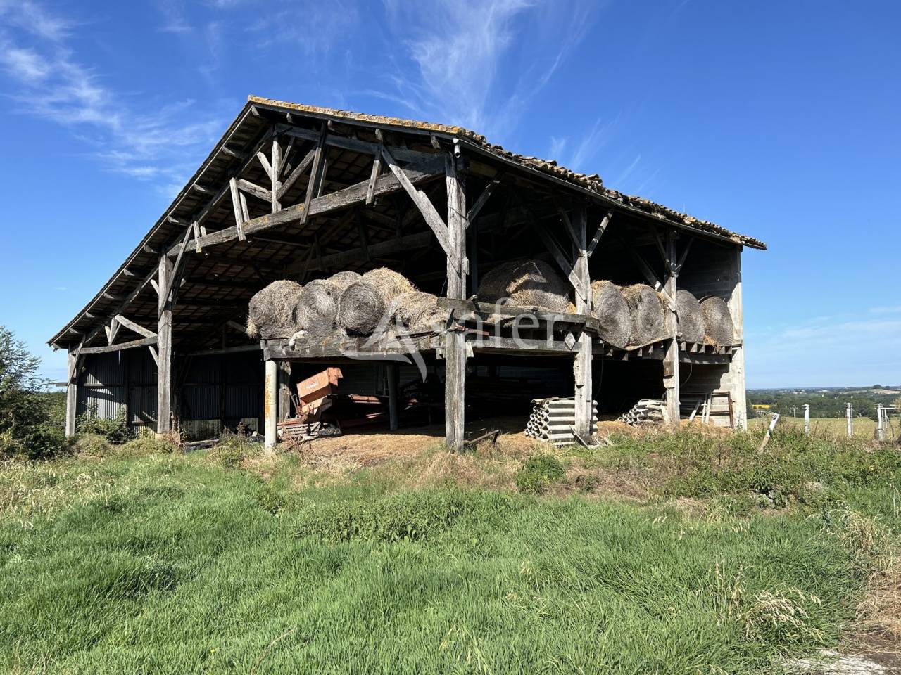 Propri&eacute;t&eacute; agricole sur 16ha