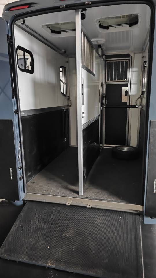 Van Krismar Stalles 2 chevaux 2t5