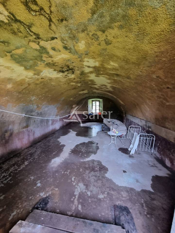 Propri&eacute;t&eacute; de caract&egrave;re sur 29 ha sur les berges du Lot