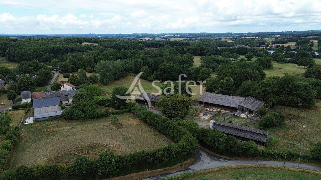 Exploitation agricole d'environ 51 ha avec habitation et b&acirc;time